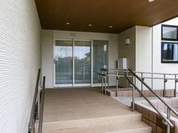 清潔なエントランス