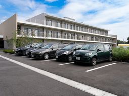 モダンな建物の外観