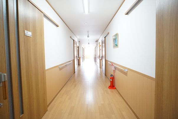 清潔感のある廊下