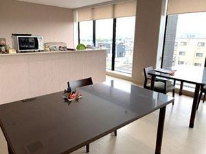 光が差し込む部屋