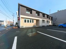 駐車場のある建物