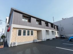 落ち着いた雰囲気の外観