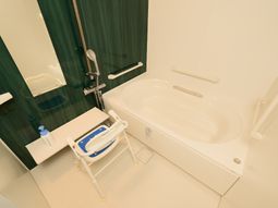 清潔な浴室設備