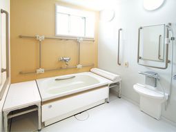 バリアフリー浴室の設備