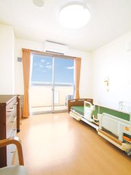 明るい居室の空間