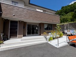 清潔感あるエントランス