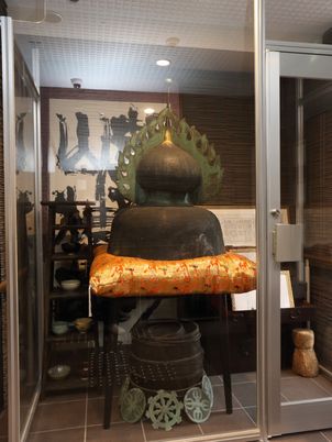 伝統的な装飾の展示スペース