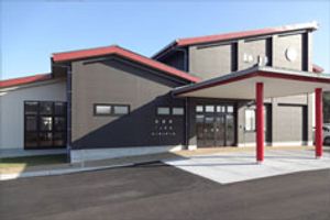 モダンな建物の外観  