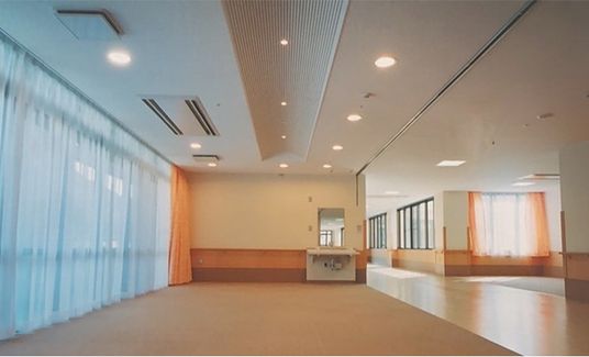 広々としたリビング空間