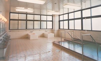 広々とした浴室