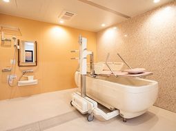 清潔な浴室設備