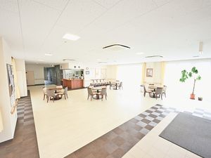 明るい食堂の受付  
