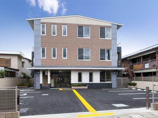 外観の建物正面  