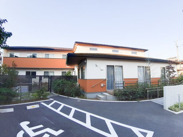 清潔感のある施設外観 外観 落ち着いた色合いの外観が魅力的な施設です。質の高いケアを提供するチームの一員として活躍しませんか。