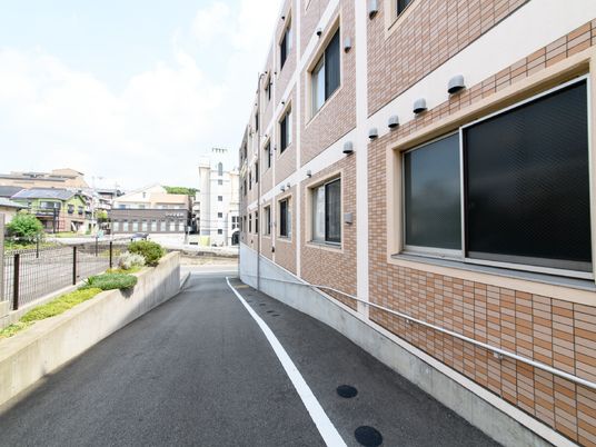 キレイな外観の建物
