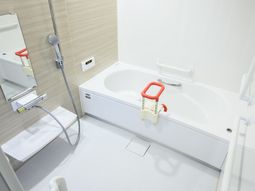 ゆったりとした浴室