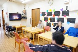 共有スペースの温かな雰囲気