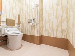 バリアフリートイレ空間