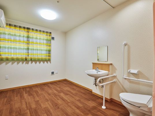 手すり付きトイレの居室