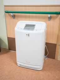 空気清浄機設置の廊下