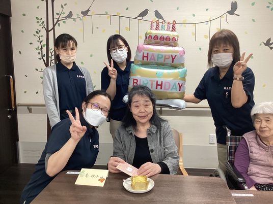 誕生日を祝う共有スペース