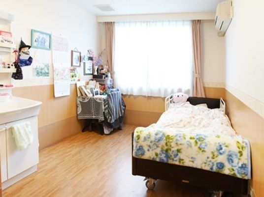 居室の明るい日差し