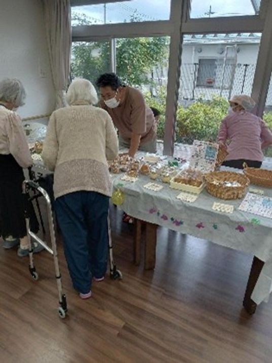 交流が広がる食堂