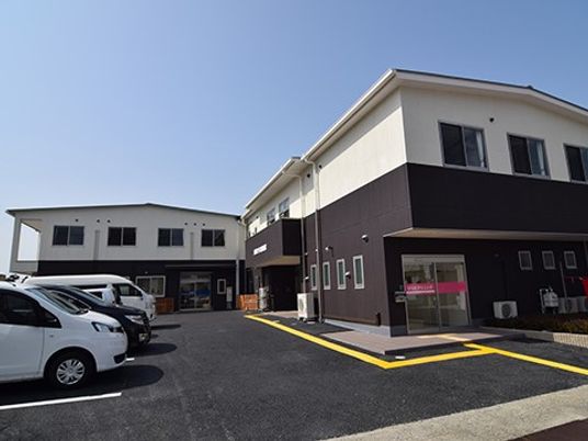 清潔感のある外観施設
