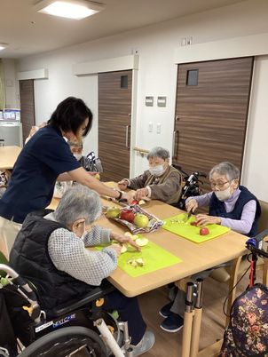 食事作りの様子  