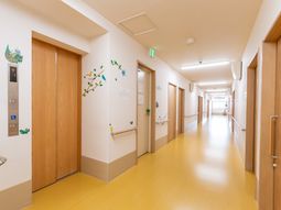 ゆったりとした廊下