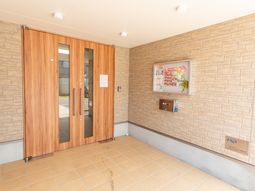 広々としたエントランス