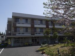 ゆったりとした外観の施設
