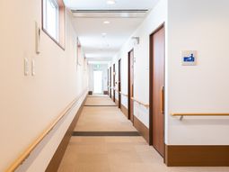 清潔で明るい廊下