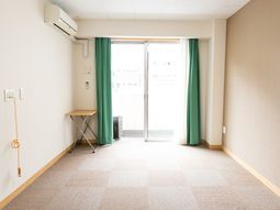 明るく清潔な居室