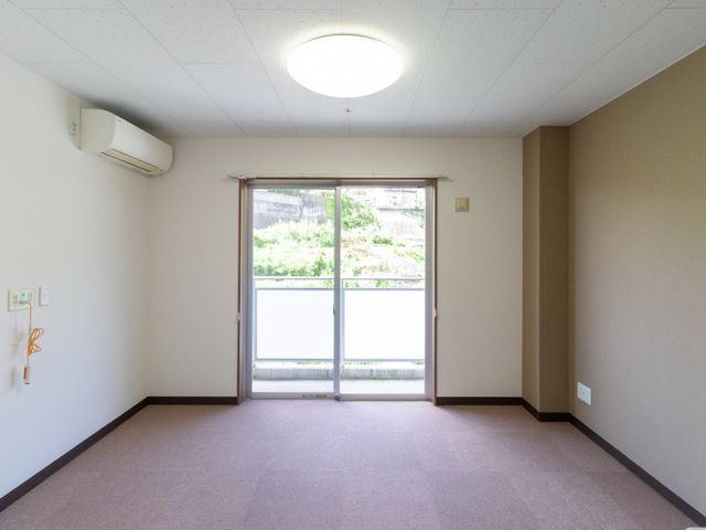 明るい空間の個室