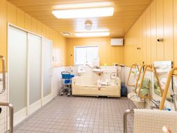 温かみのある浴室