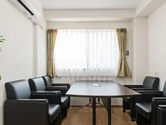 会議室風の応接空間  