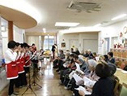音楽イベントの場面