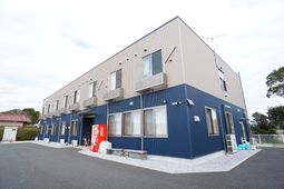 モダンな建物の外観