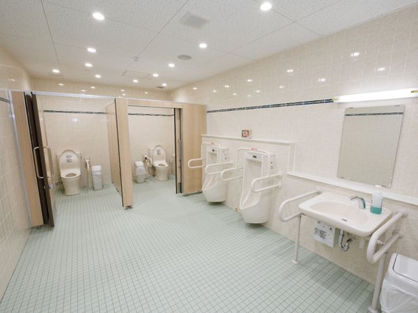 清潔な浴室イメージ