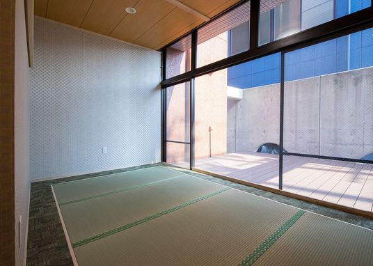 落ち着いた和室