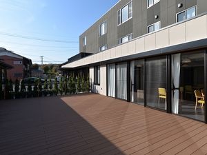 広いテラス  