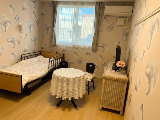 整った居室環境 居室 清潔感溢れる居室で、快適な生活環境を支えるお仕事を一緒にしませんか。ケアの質を高めるため働きやすい環境を整えています。