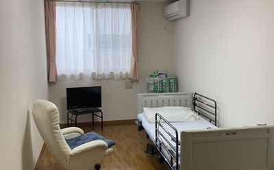 明るい一人部屋