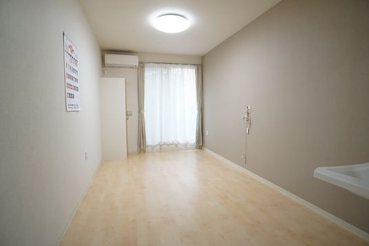 清潔な広々とした居室