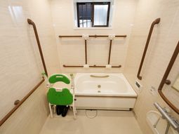 バリアフリー浴室設備