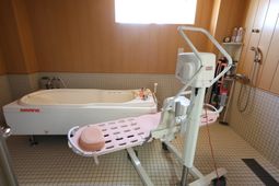 バリアフリー浴室設備