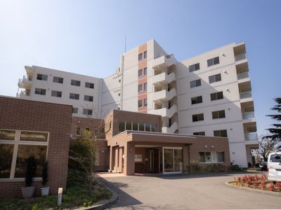 手入れされたエントランス