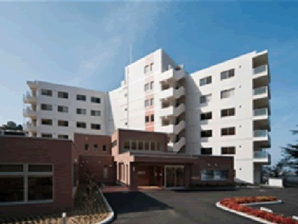 明るい建物のエントランス