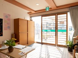 明るい空間のリビングエリア